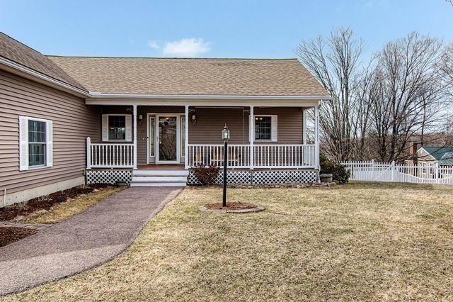 89 Horseshoe Circle, Milton, VT 05468