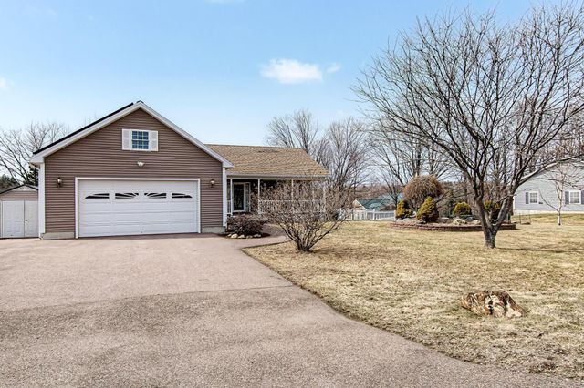 89 Horseshoe Circle, Milton, VT 05468