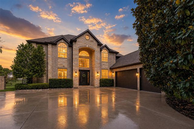 4302 Weston Drive, Fulshear, TX 77441