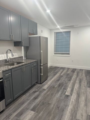 585 Essex St 522, Lynn, MA 01901