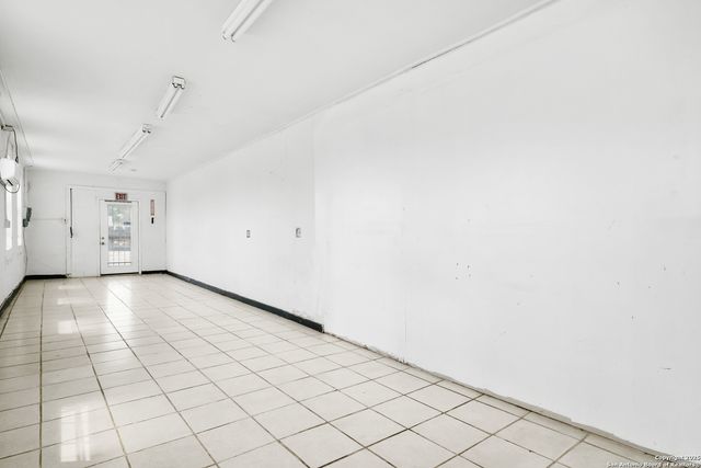 3016 S Presa, San Antonio, TX 78210