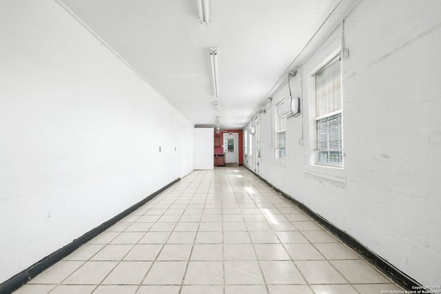 3016 S Presa, San Antonio, TX 78210