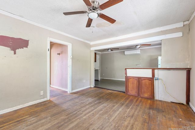 3016 S Presa, San Antonio, TX 78210