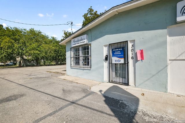 3016 S Presa, San Antonio, TX 78210