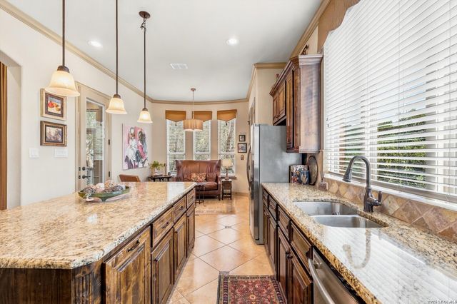 526 Mission Hill Run, New Braunfels, TX 78132