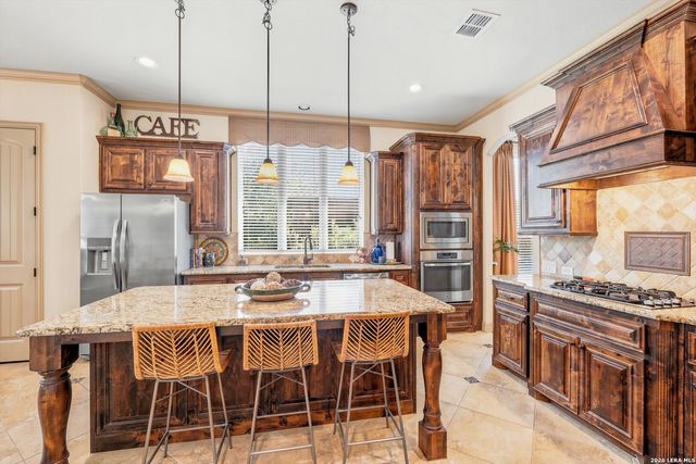 526 Mission Hill Run, New Braunfels, TX 78132