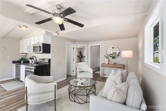 3916 S 374th Street, Auburn, WA 98001