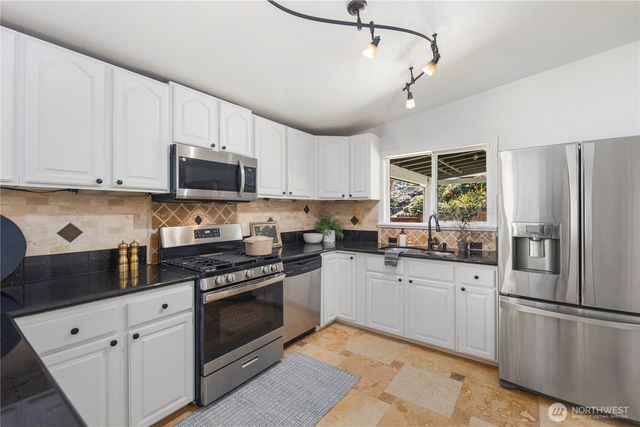 3916 S 374th Street, Auburn, WA 98001