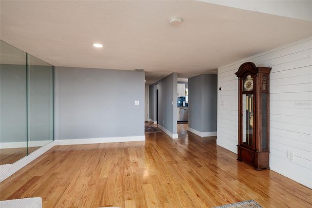7897 SAILBOAT KEY BOULEVARD 107, South Pasadena, FL 33707