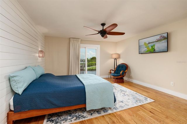 7897 SAILBOAT KEY BOULEVARD 107, South Pasadena, FL 33707