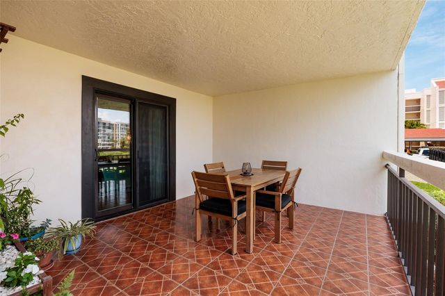 7897 SAILBOAT KEY BOULEVARD 107, South Pasadena, FL 33707