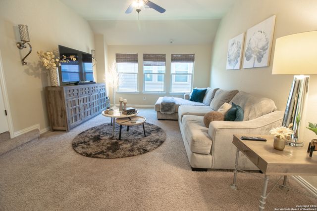 16955 Sonoma Rdg, San Antonio, TX 78255