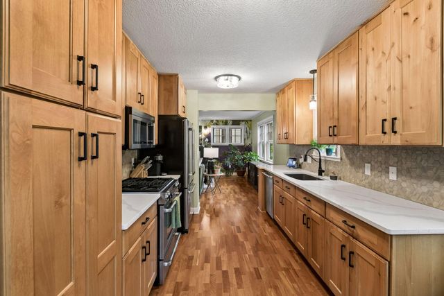 812 NE Main Street, Minneapolis, MN 55413