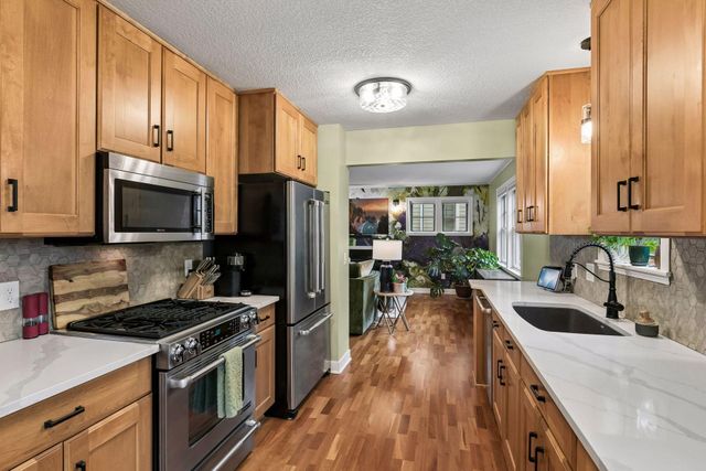 812 NE Main Street, Minneapolis, MN 55413