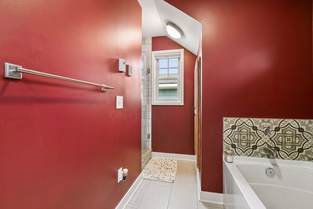 812 NE Main Street, Minneapolis, MN 55413