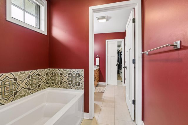 812 NE Main Street, Minneapolis, MN 55413