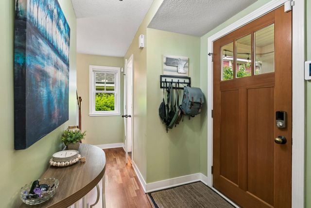 812 NE Main Street, Minneapolis, MN 55413