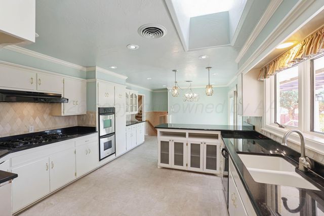 19 SOUTHRIDGE Drive, Canyon, TX 79015