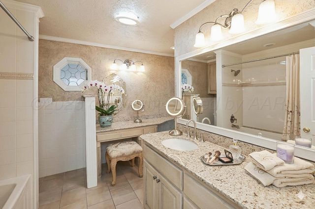 19 SOUTHRIDGE Drive, Canyon, TX 79015