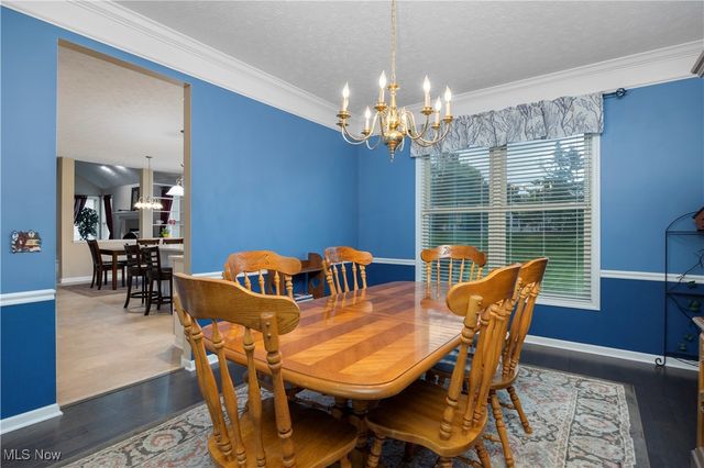 15379 Old Oak Drive, Strongsville, OH 44149