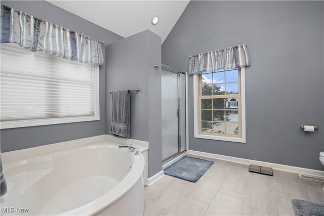 15379 Old Oak Drive, Strongsville, OH 44149