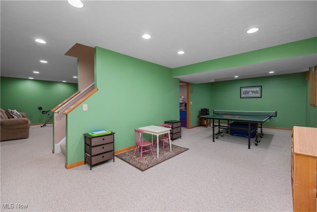 15379 Old Oak Drive, Strongsville, OH 44149