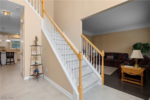 15379 Old Oak Drive, Strongsville, OH 44149