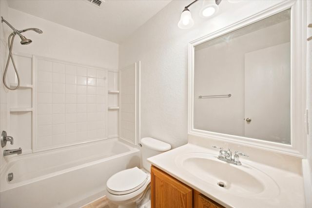 408 Coolidge Lane, Lavon, TX 75166