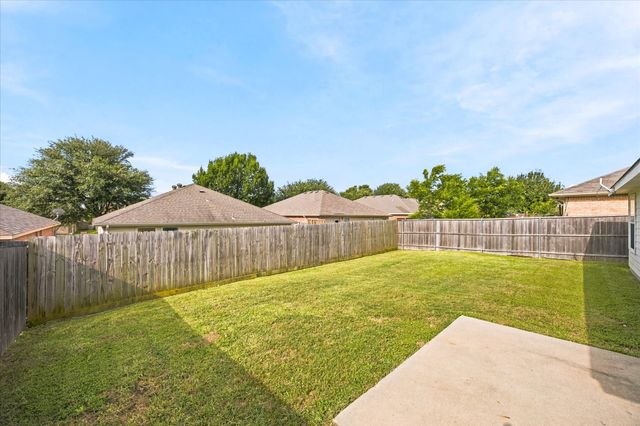 408 Coolidge Lane, Lavon, TX 75166