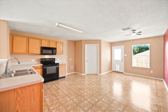 408 Coolidge Lane, Lavon, TX 75166