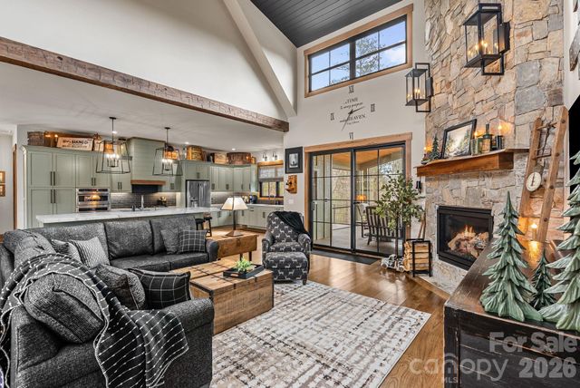 157 Riverbend Forest Drive, Asheville, NC 28805