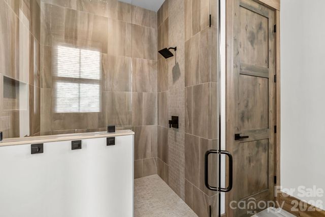 157 Riverbend Forest Drive, Asheville, NC 28805