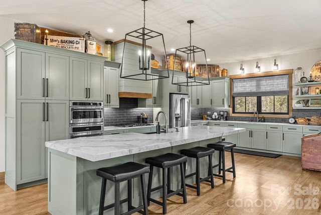 157 Riverbend Forest Drive, Asheville, NC 28805