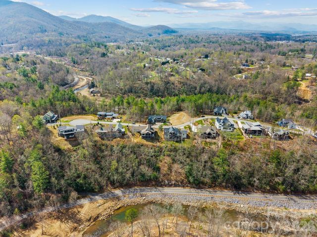 157 Riverbend Forest Drive, Asheville, NC 28805