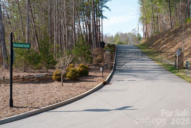 157 Riverbend Forest Drive, Asheville, NC 28805