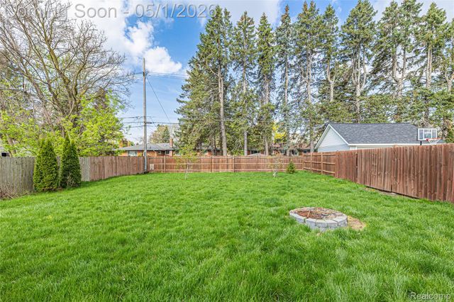 44775 Malow Avenue, Sterling Heights, MI 48314
