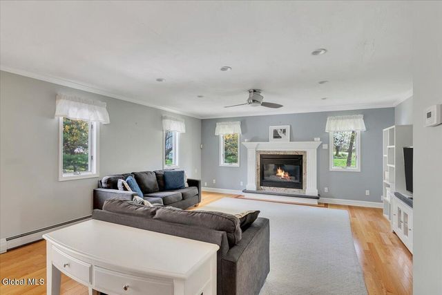 1341 Partridge Drive, Schodack, NY 12033