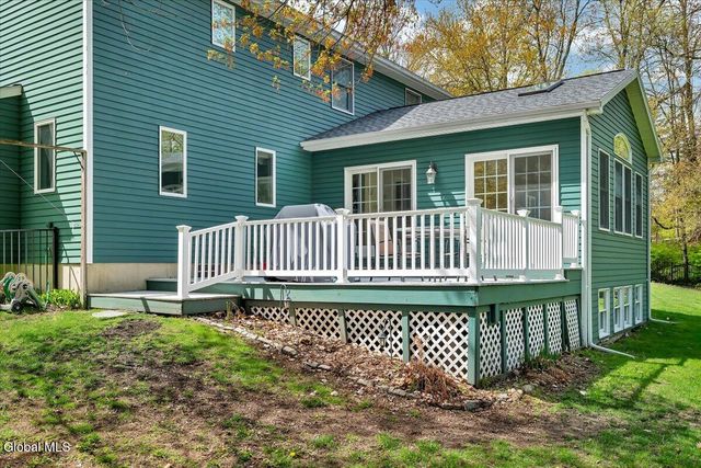 1341 Partridge Drive, Schodack, NY 12033