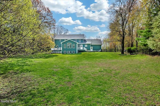 1341 Partridge Drive, Schodack, NY 12033