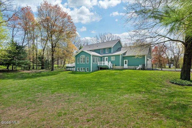 1341 Partridge Drive, Schodack, NY 12033