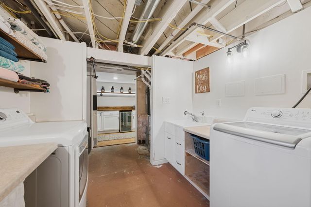 3520 Edgerton Street, Vadnais Heights, MN 55127