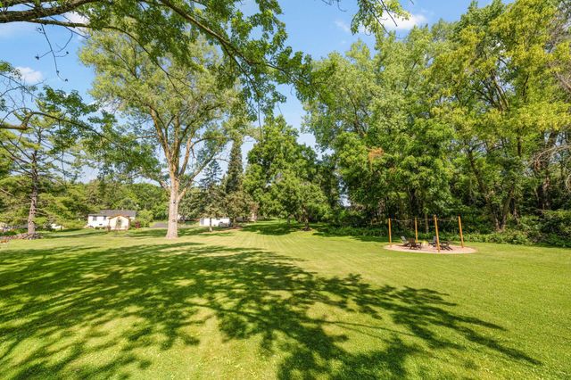 3520 Edgerton Street, Vadnais Heights, MN 55127