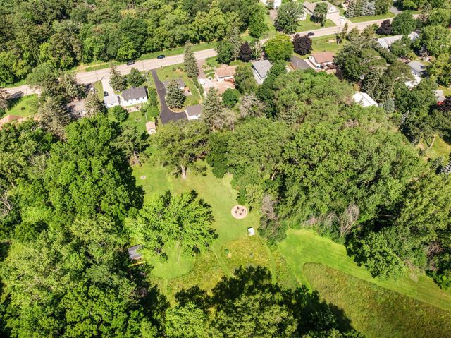 3520 Edgerton Street, Vadnais Heights, MN 55127
