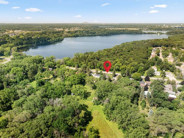 3520 Edgerton Street, Vadnais Heights, MN 55127