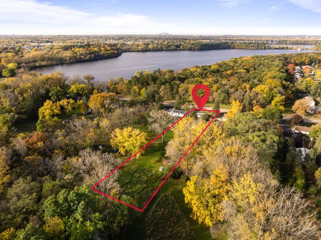 3520 Edgerton Street, Vadnais Heights, MN 55127