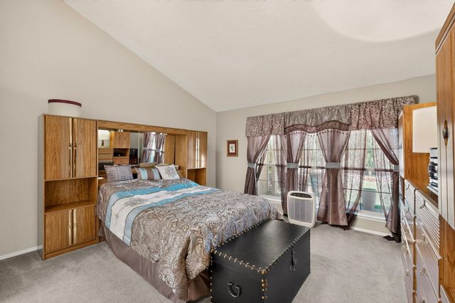 560 Eastlake Drive SE, Rio Rancho, NM 87124