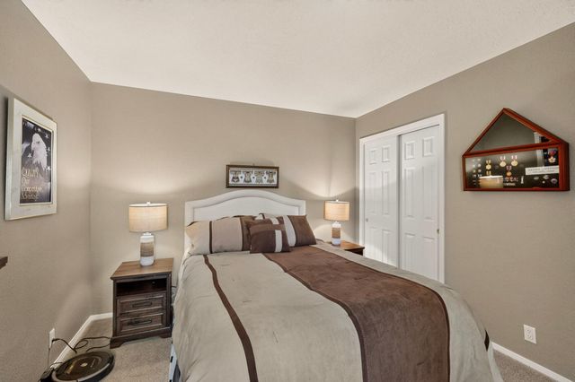 560 Eastlake Drive SE, Rio Rancho, NM 87124