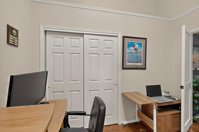 560 Eastlake Drive SE, Rio Rancho, NM 87124