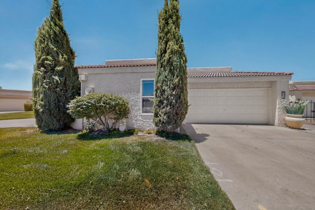 560 Eastlake Drive SE, Rio Rancho, NM 87124