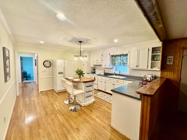 8038 Kittery Avenue, North Charleston, SC 29420